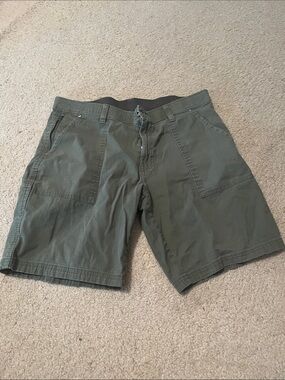 Weatherproof Men's Olive Green Cargo Shorts